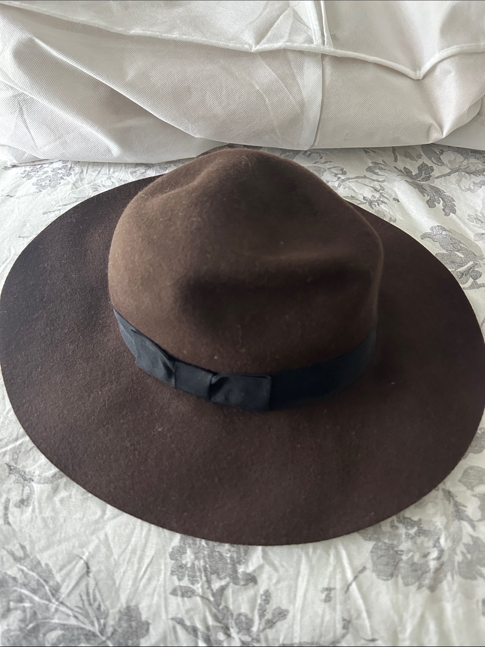 Saks Fifth Avenue Brown Wool Wide-Brim Fedora with Black Band
